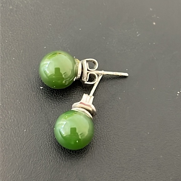 Dark Jade Green Ball with studs silver post - Picture 2 of 4